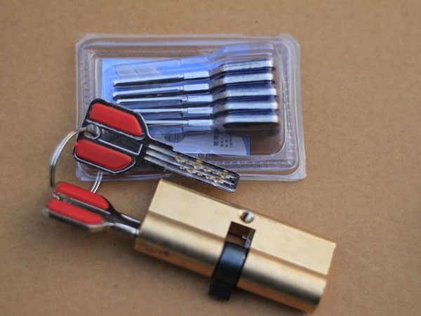 嵩明24小时上门开锁公司