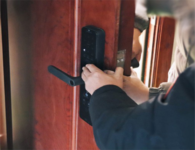 嵩明24小时上门开锁公司